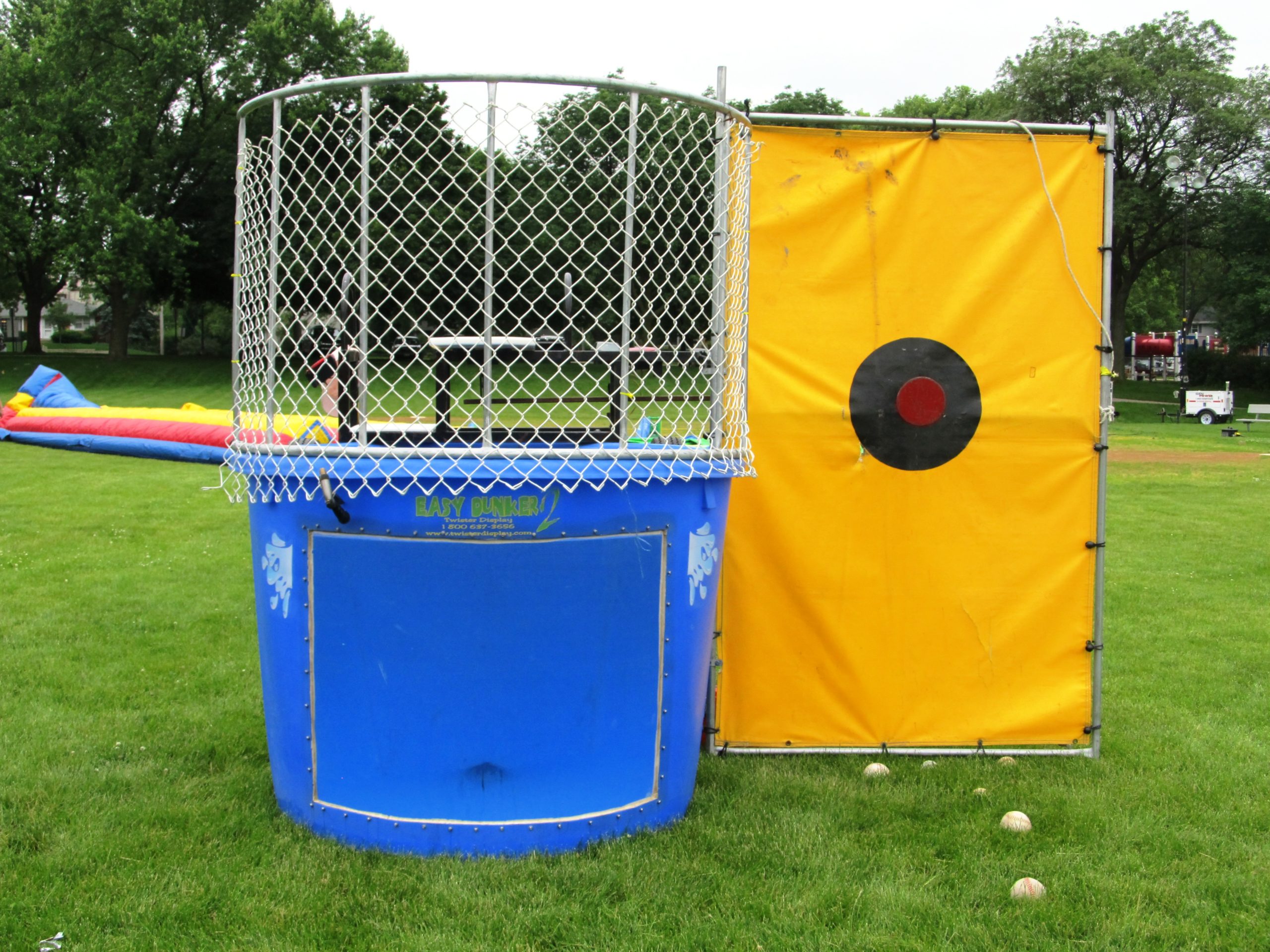 Dunk Tank Deluxe