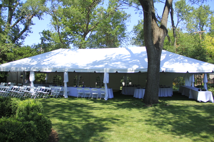 A Naperville tent rental used for a beautiful wedding.
